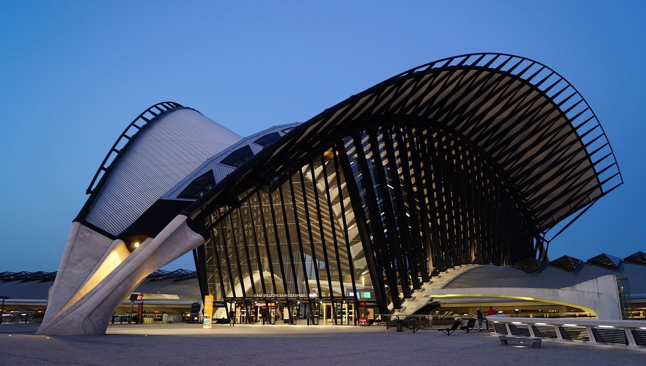 gare-tgv-aeroport-saint-exupery